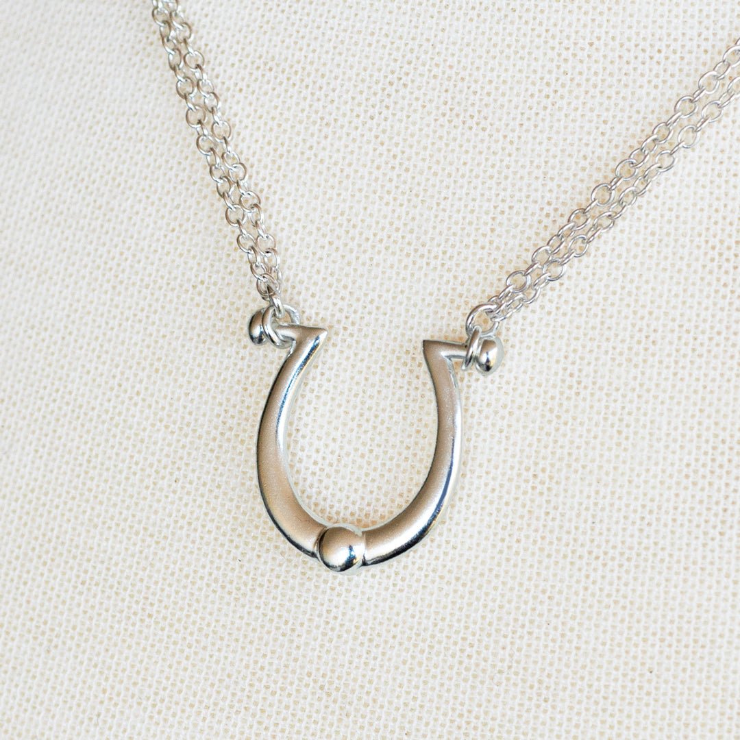 Omega - Equestrian Horseshoe Necklace in Silver Urban-Equestrian