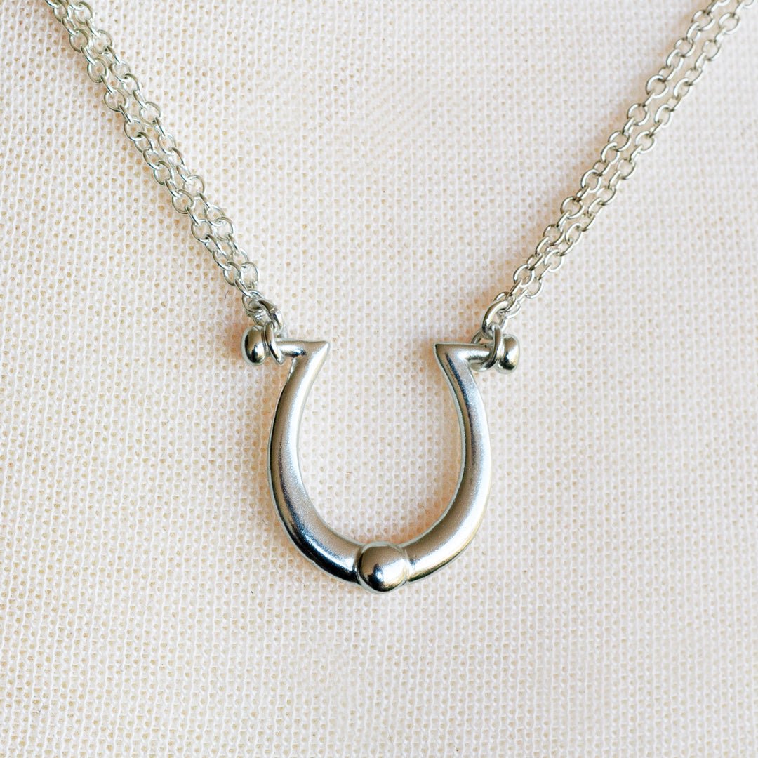 Omega - Equestrian Horseshoe Necklace in Silver Urban-Equestrian