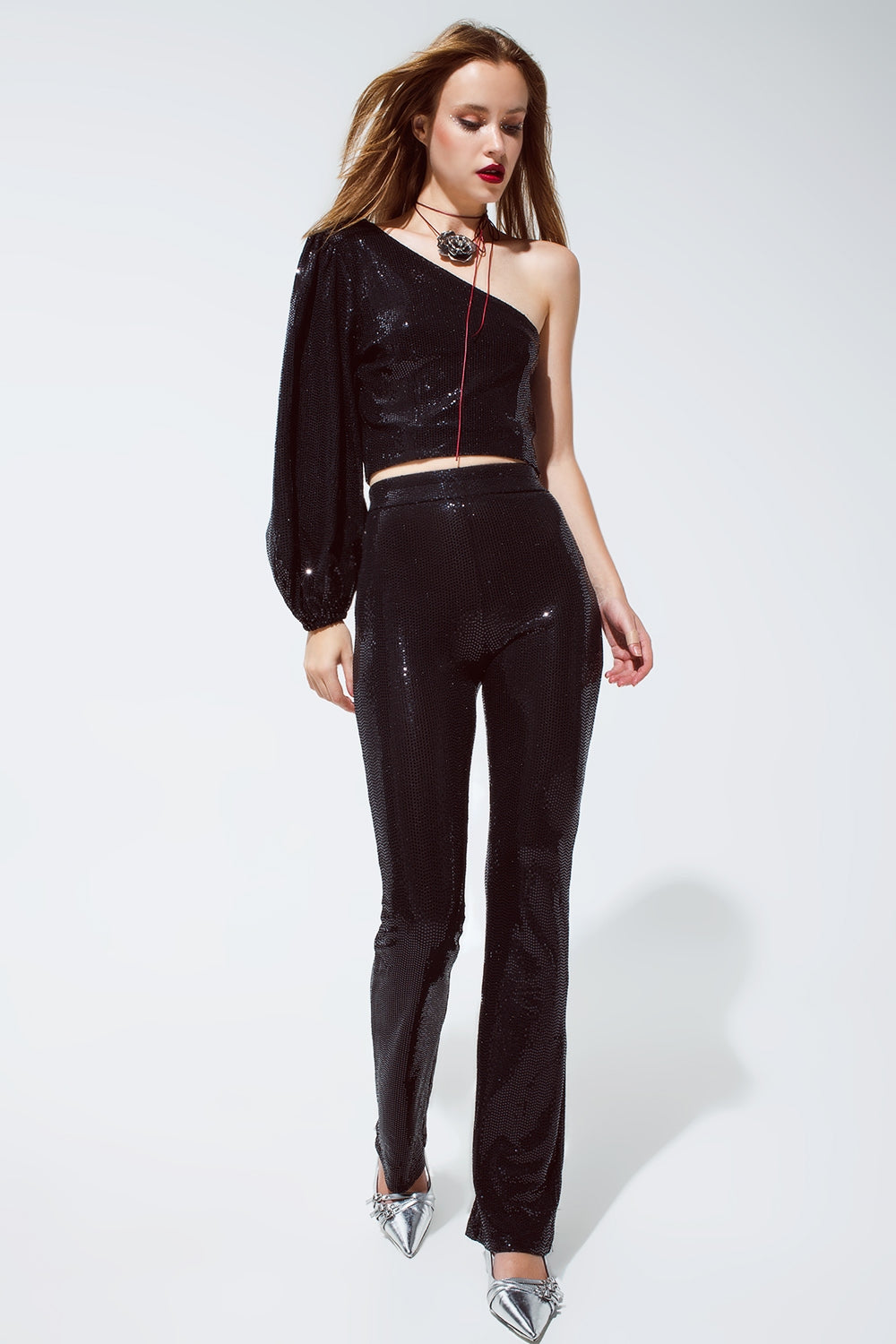 Party Cropped one shoulder top with glitter detail in black Q2store