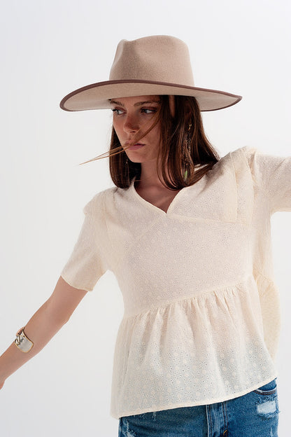 Peplum broderie top in Beige Q2store
