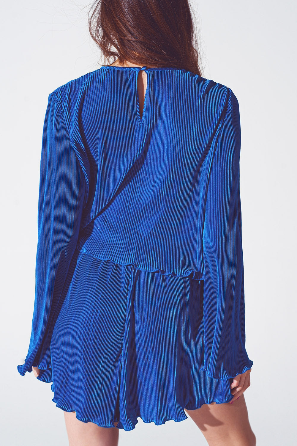 Pleated Round Neck Crop Top in Blue Q2store