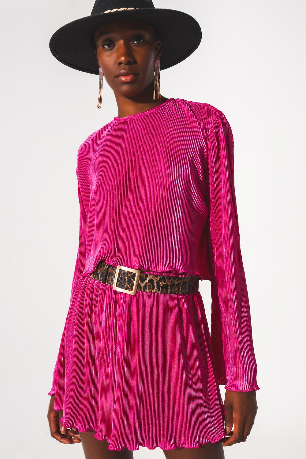 Pleated round neck crop top in fuchsia Q2store