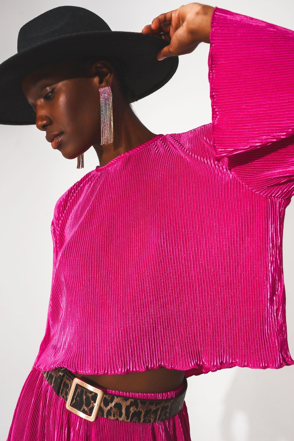 Pleated round neck crop top in fuchsia Q2store