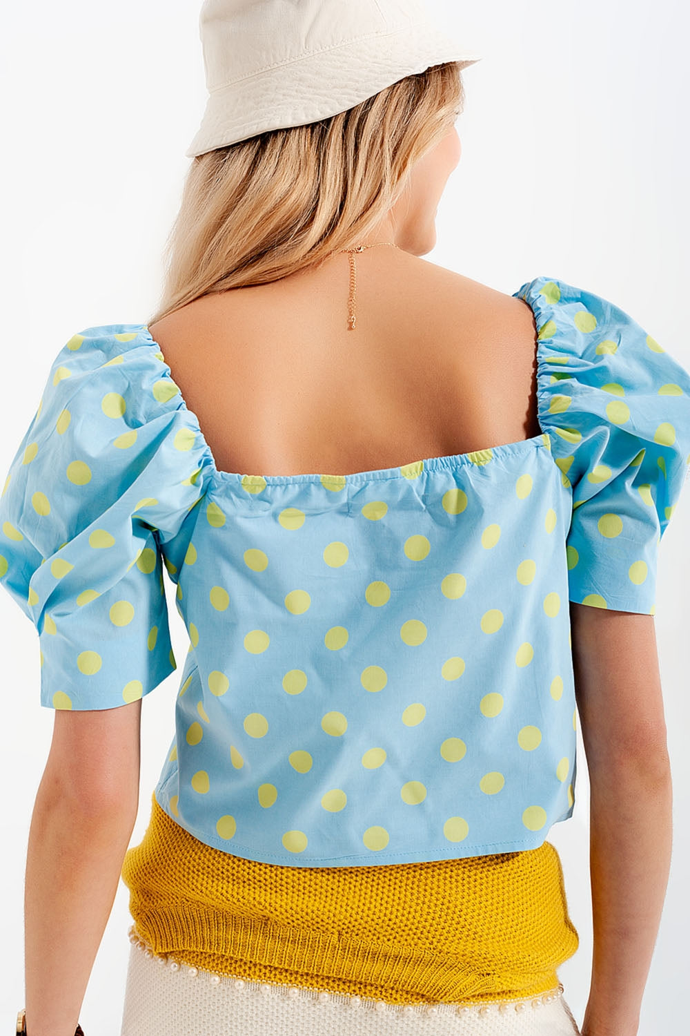 Polka dot top with puffed sleeves and square neckline blue and green Q2store