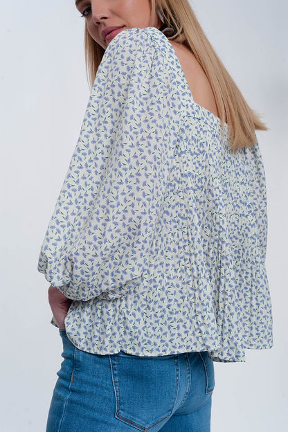 puff sleeve top with square neck in blue floral print Q2store