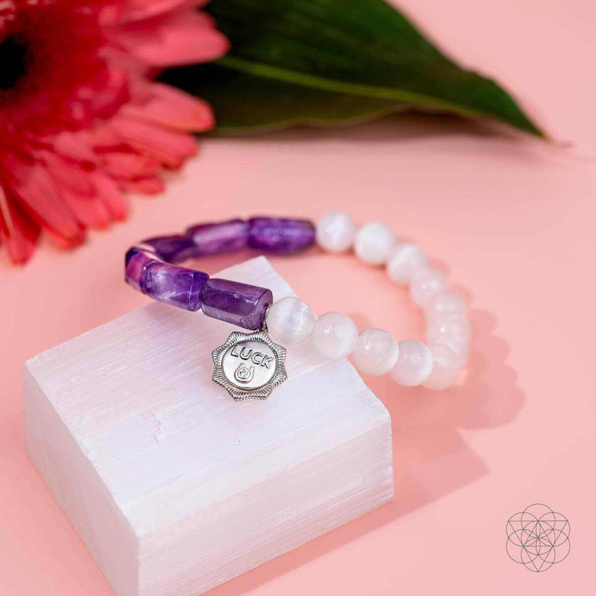 Pure Luck - Horseshoe Amethyst Bracelet Conscious Items