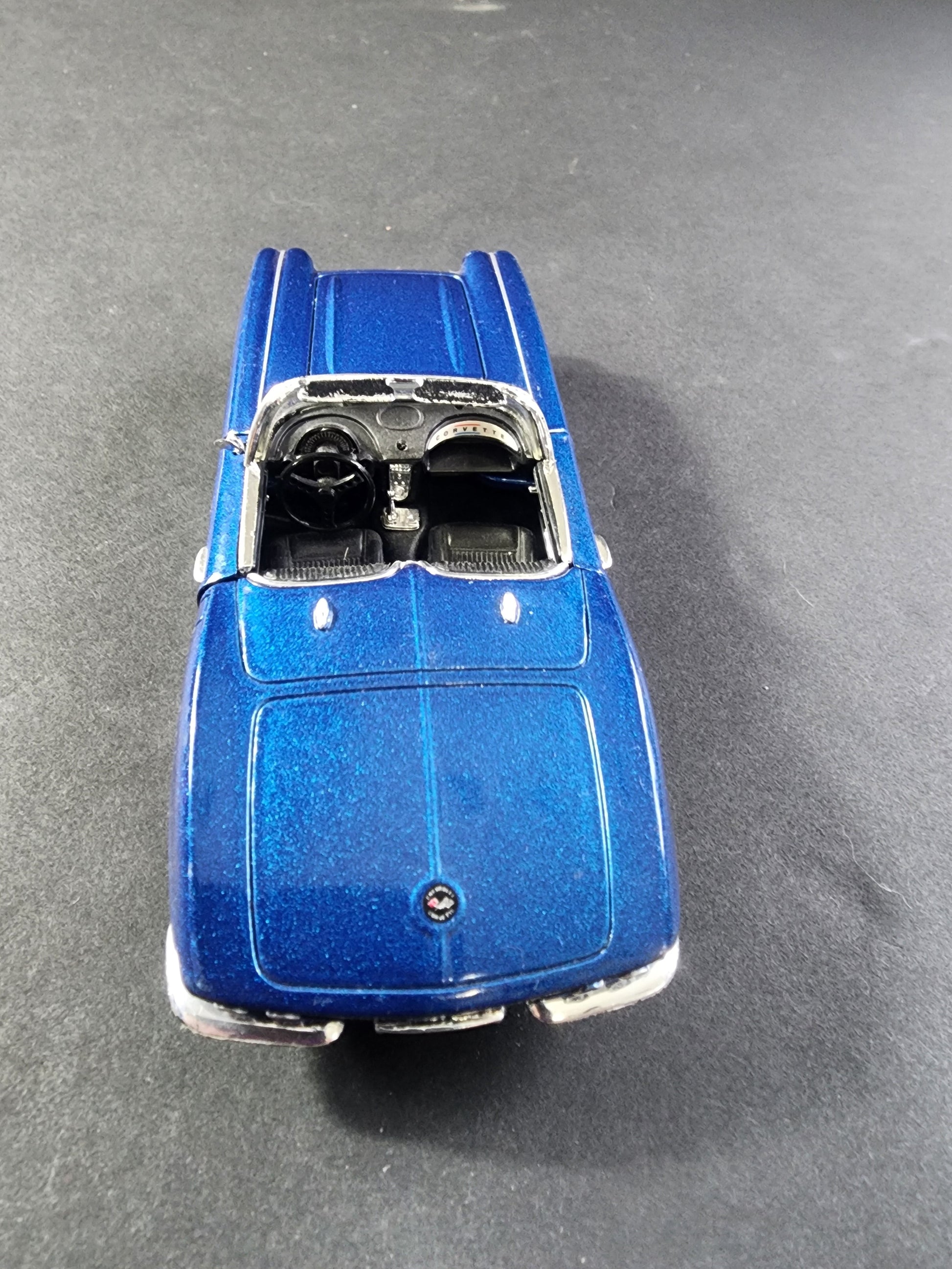 CHEVROLET CORVETTE 1962 CONVERTIBLE BLUE SS5750 1:32 Scale model car, friction action Tennessee Junk Trunk