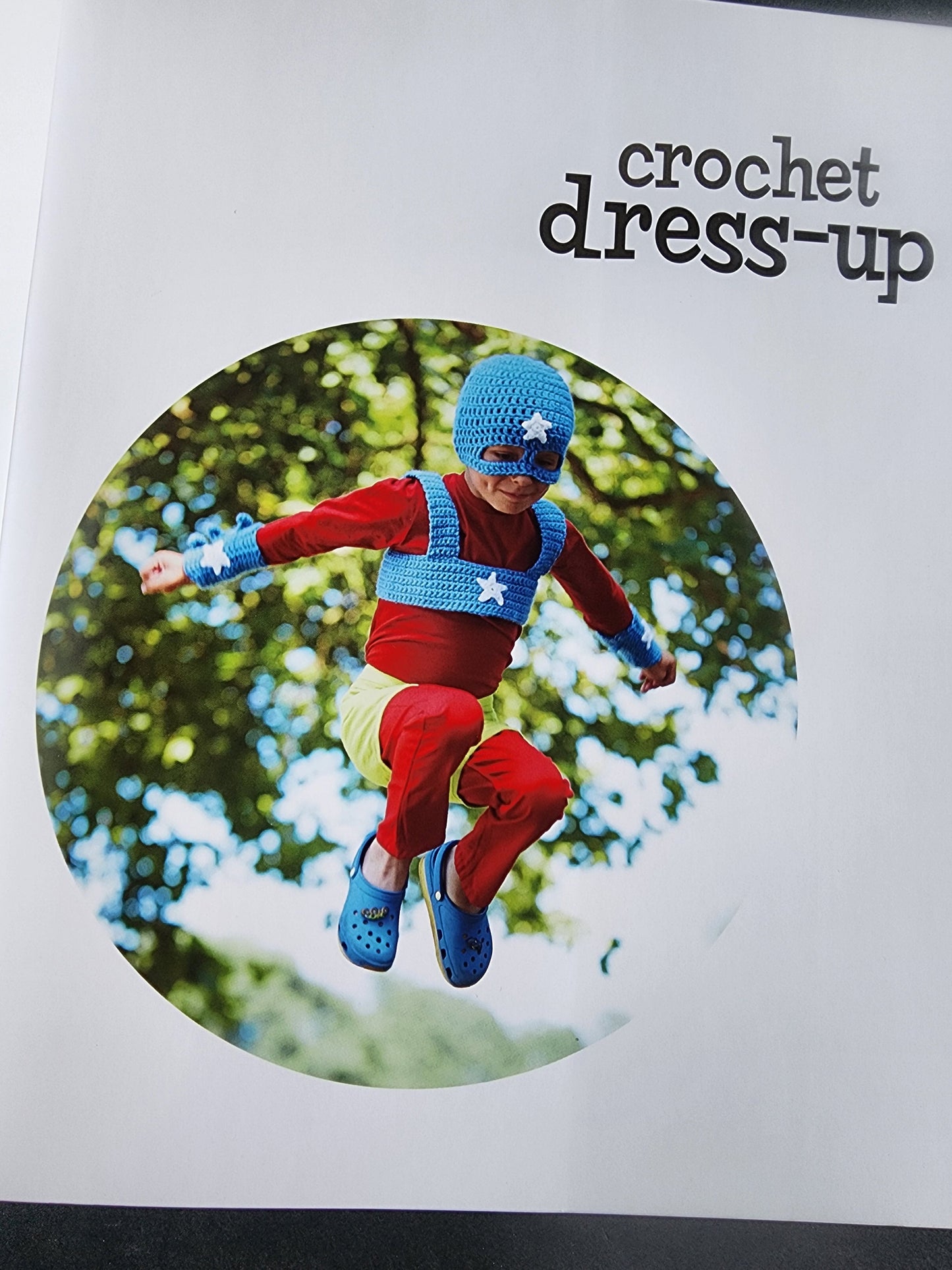 Crochet Book Dress-Up: Over 35 cute and easy pieces to create character costume Tennessee Junk Trunk