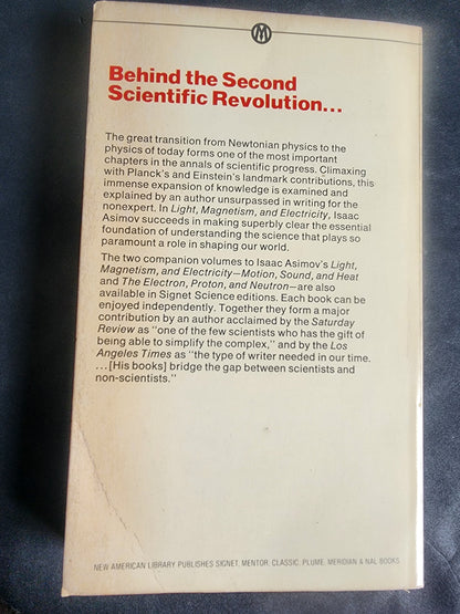Asimov, Isaac - Understanding Physics: Light, Magnetism, and Electricity PB 1966 Tennessee Junk Trunk