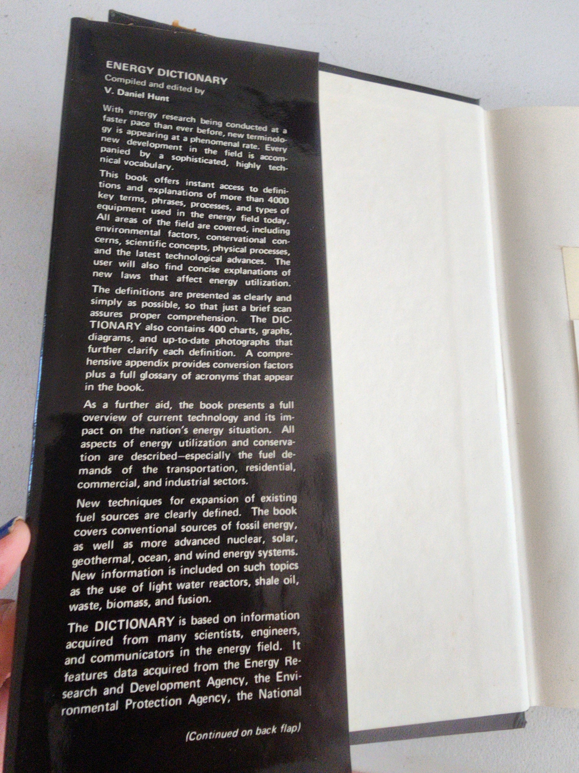 Vintage Energy Dictionary by Hunt, V. Daniel Hardback book 1979 Tennessee Junk Trunk