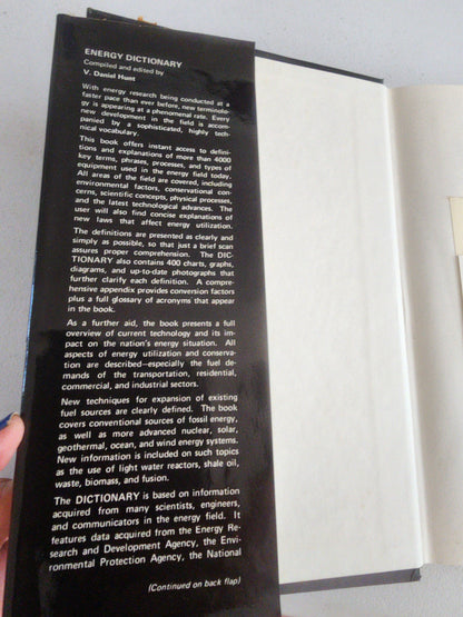 Vintage Energy Dictionary by Hunt, V. Daniel Hardback book 1979 Tennessee Junk Trunk