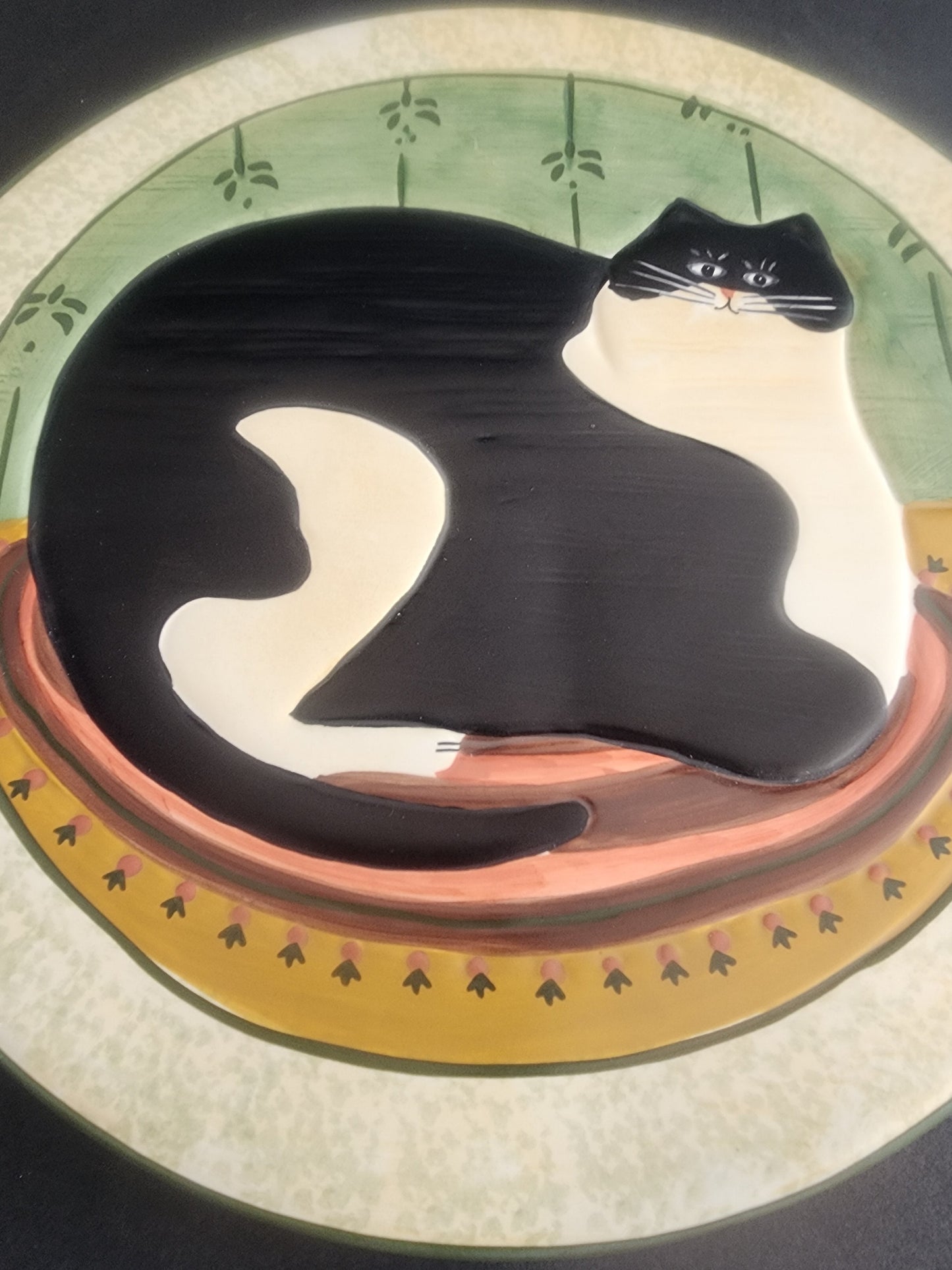 Sakura Warren Kimble Black White Fat Cat Trivet 9.75" Handpainted Stoneware, great for Country Farmhouse Tennessee Junk Trunk