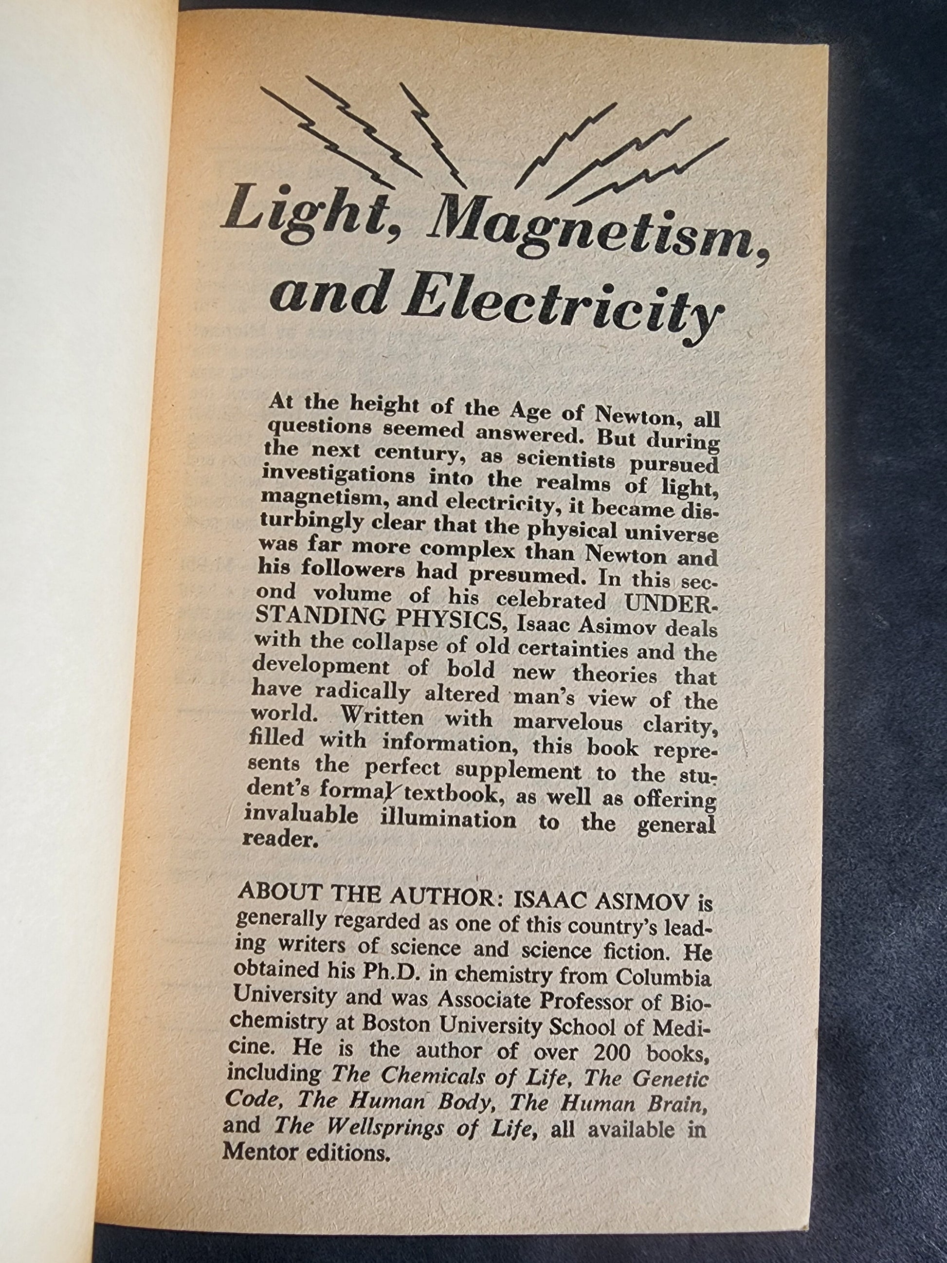Asimov, Isaac - Understanding Physics: Light, Magnetism, and Electricity PB 1966 Tennessee Junk Trunk