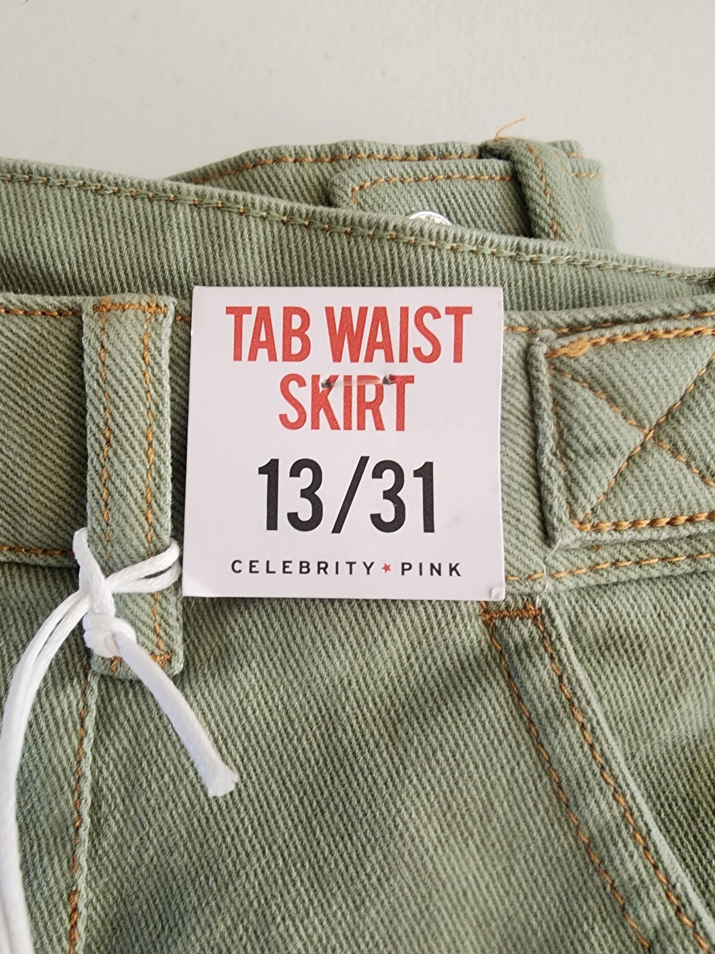 Women's New Green Denim Skirt 13/31 by Celebrity Pink 14.75" long waist 31" Tennessee Junk Trunk