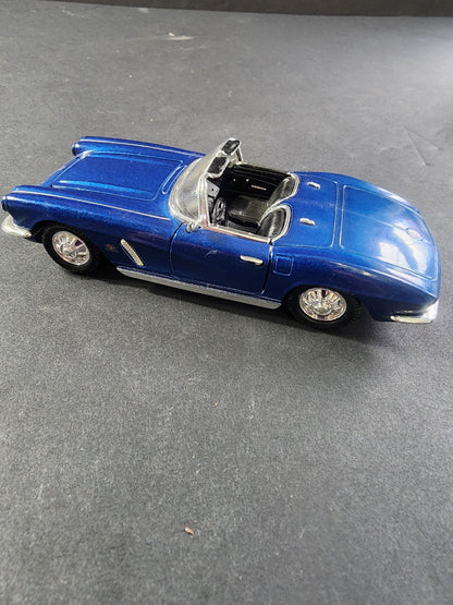 CHEVROLET CORVETTE 1962 CONVERTIBLE BLUE SS5750 1:32 Scale model car, friction action Tennessee Junk Trunk