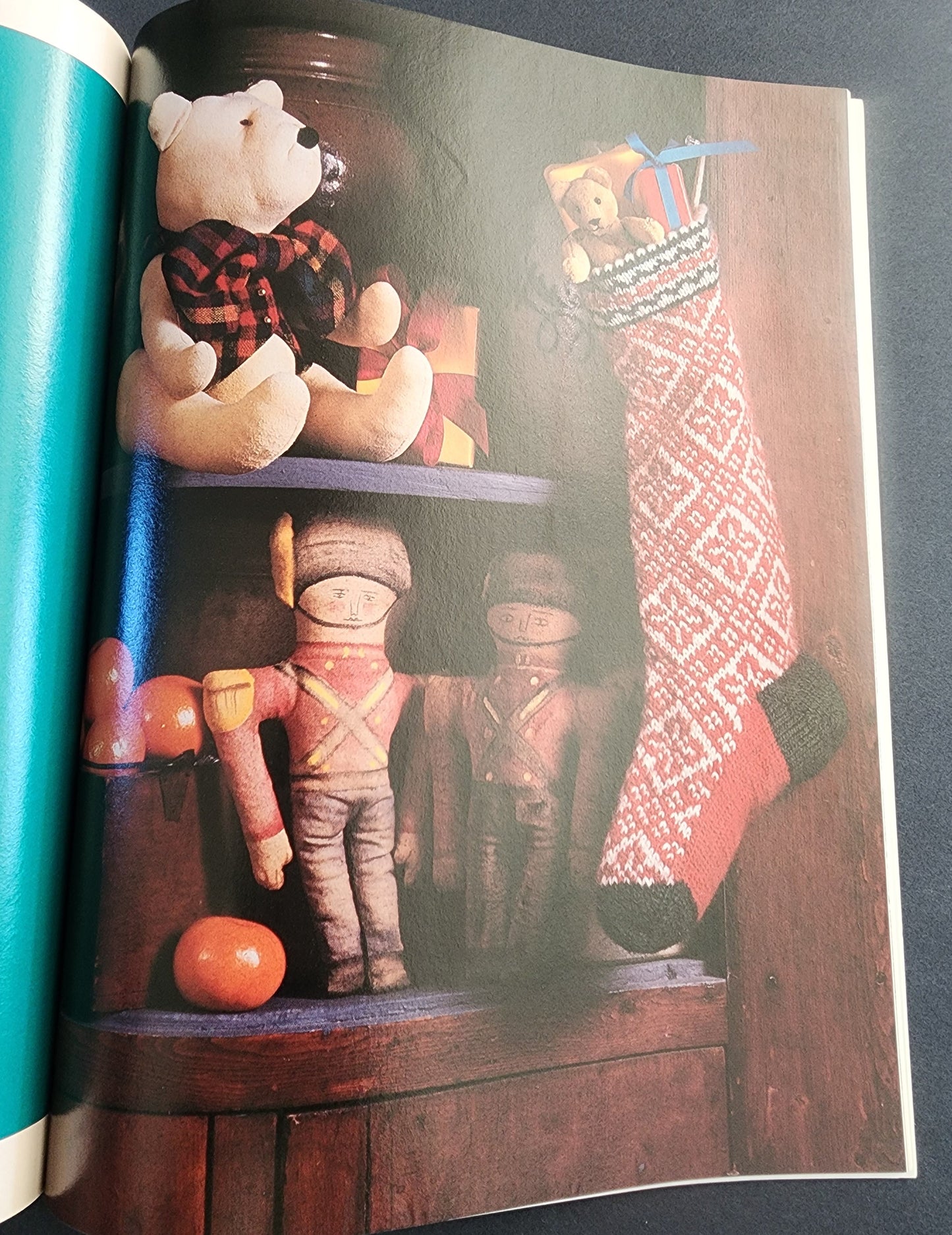 Vtg Better Home and Gardens Magazine 1989 Country Crafts Christmas Edition Santa's BEST Tennessee Junk Trunk