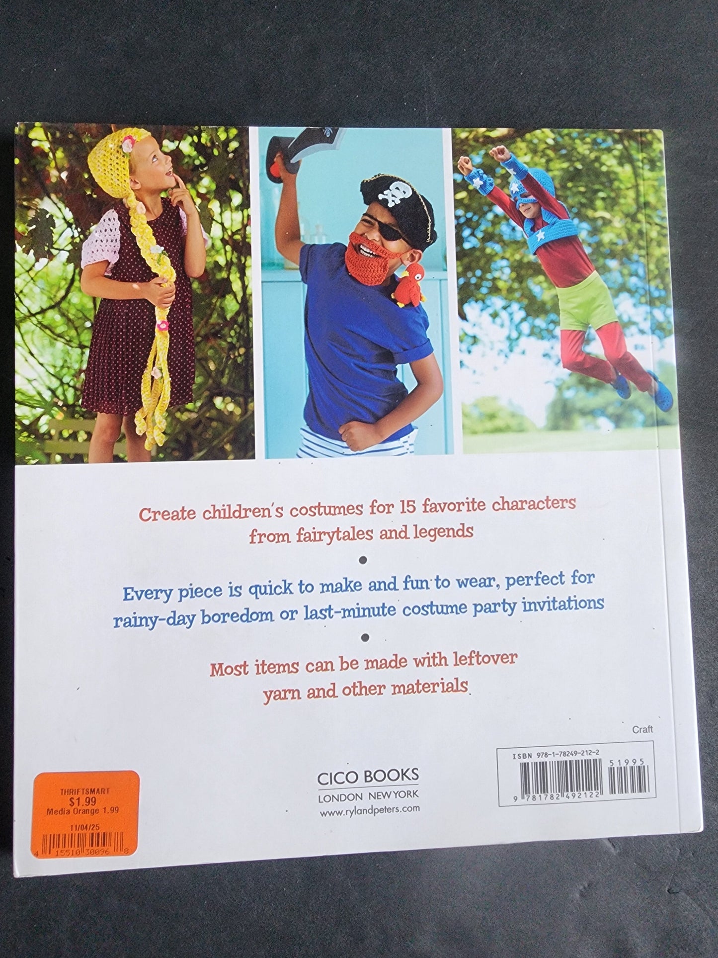 Crochet Book Dress-Up: Over 35 cute and easy pieces to create character costume Tennessee Junk Trunk
