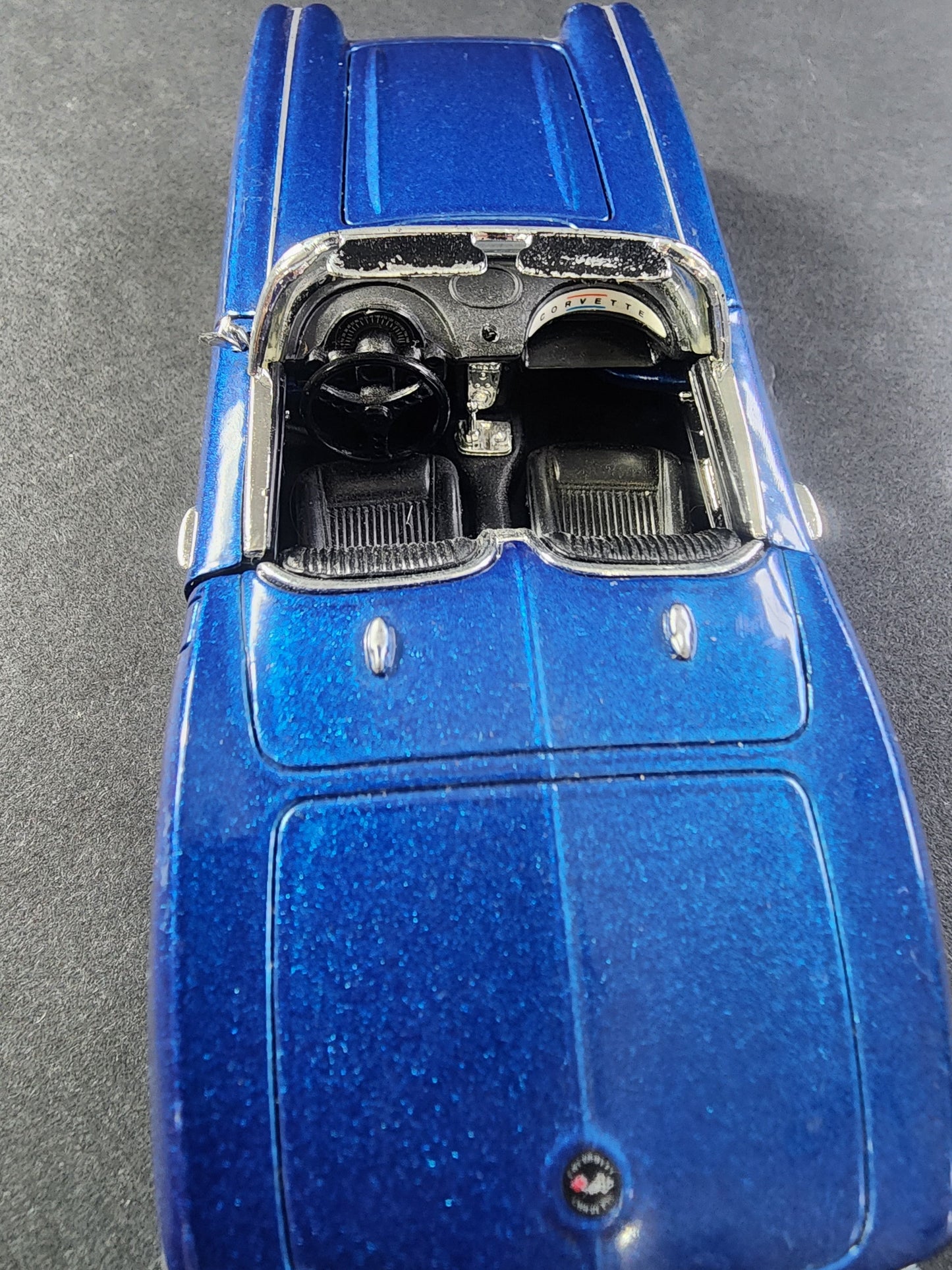 CHEVROLET CORVETTE 1962 CONVERTIBLE BLUE SS5750 1:32 Scale model car, friction action Tennessee Junk Trunk