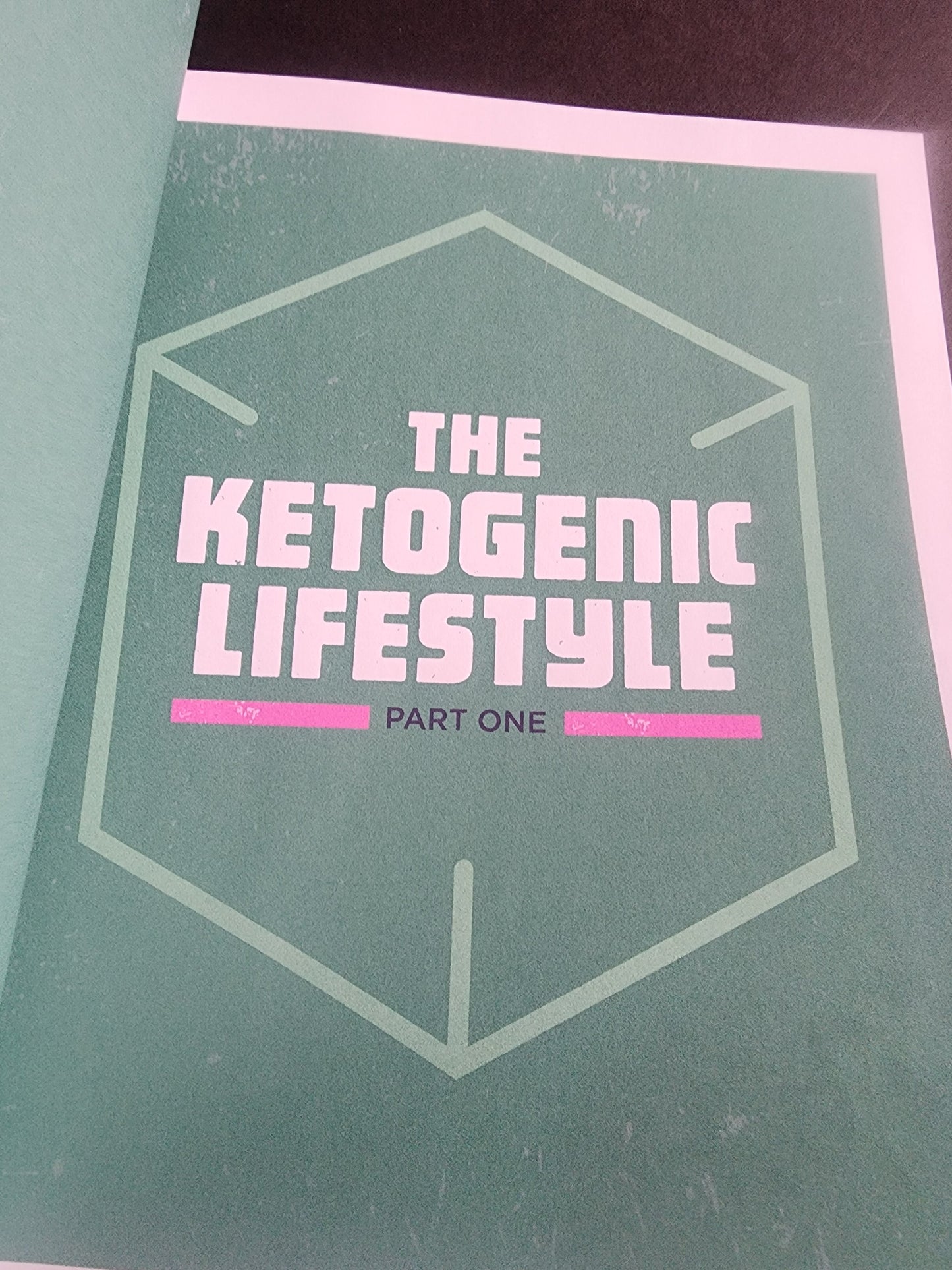 The Complete Ketogenic Diet for Beginners: Your Essential Guide to Living the Keto Lifestyle Tennessee Junk Trunk