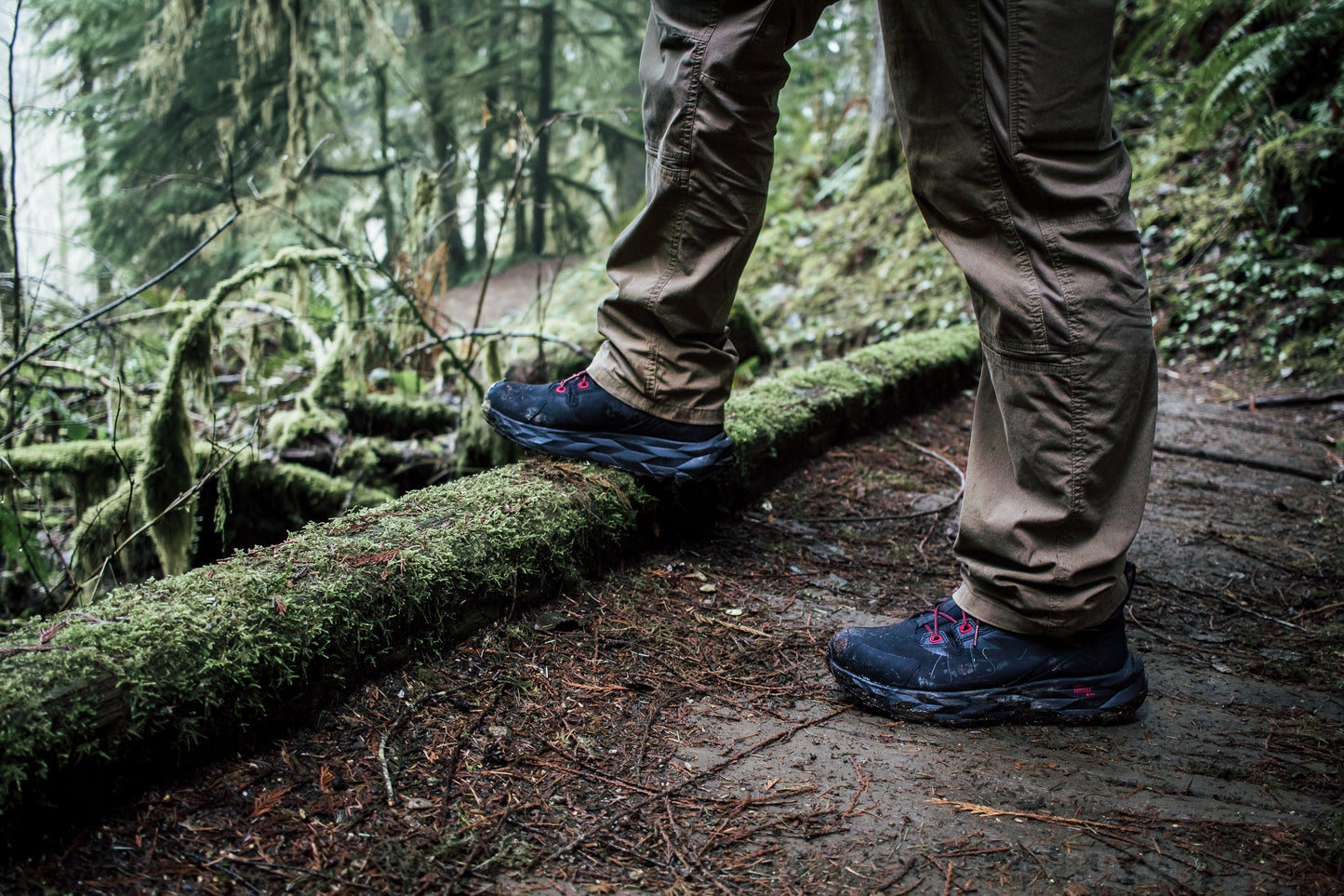 ROCKROOSTER Farmington Black 6 Inch Waterproof Hiking Boots with VIBRAM® Outsole  OC21034 Rock Rooster Footwear Inc