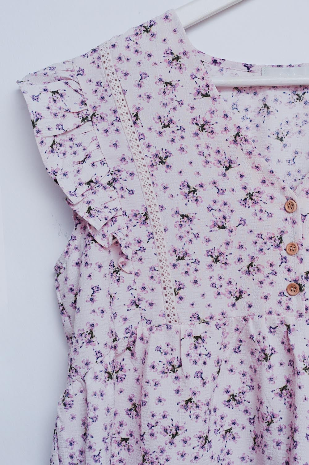 Ruffle detail blouse in lilac Q2store