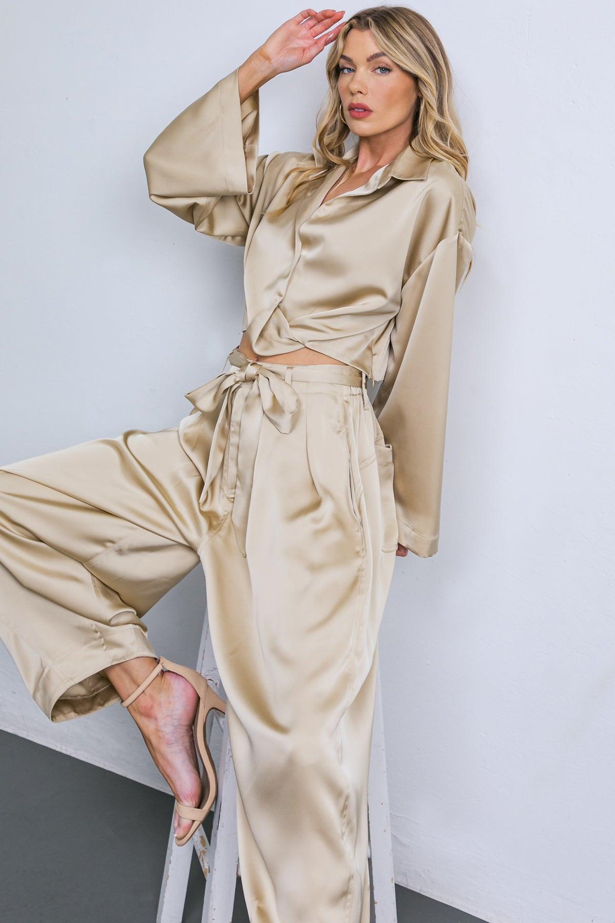 POWERFUL CHARM WOVEN SATIN TOP Flying Tomato