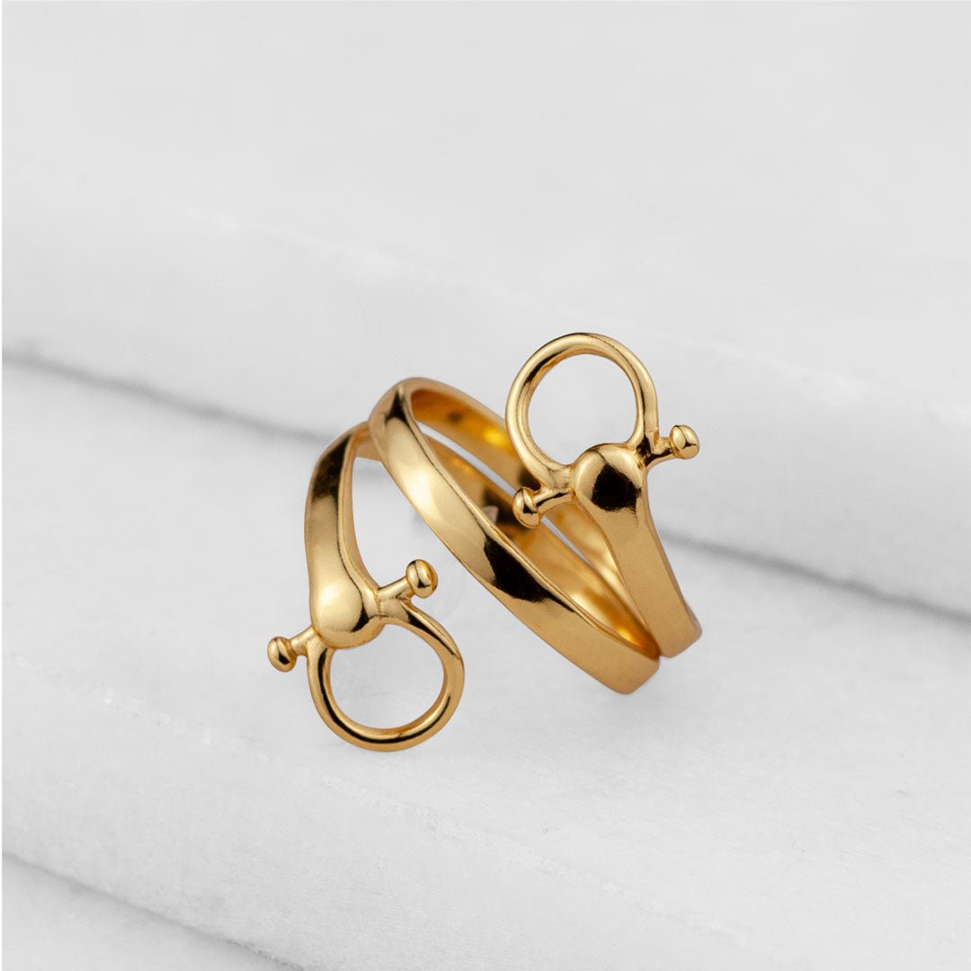 Sandro - Equestrian Horse Bit Spiral Ring in Gold Urban-Equestrian