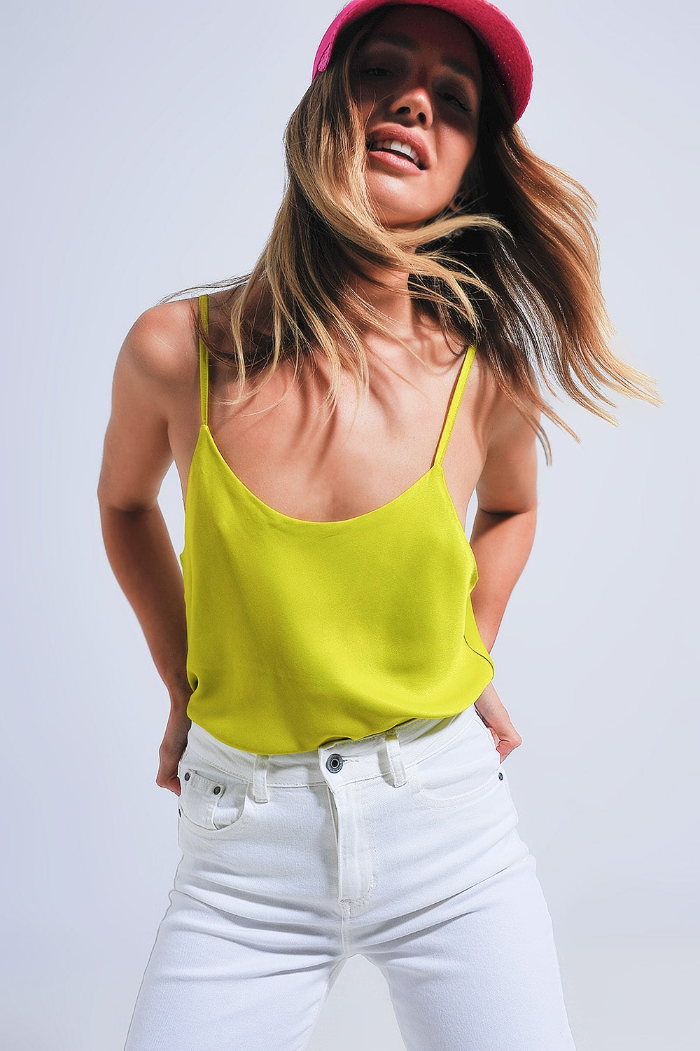 Satin cami in green Q2store