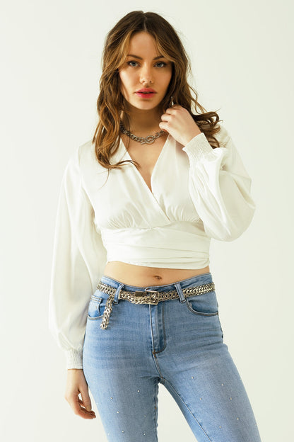satin wrap crop top fitted at the waist in white Q2store