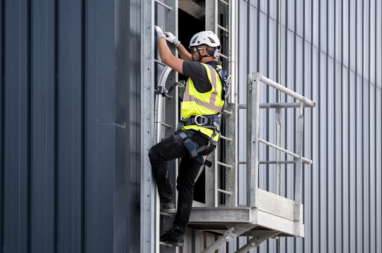 Frontline VLRS Securail Pro Vertical Lifeline System 20' VM Hardware