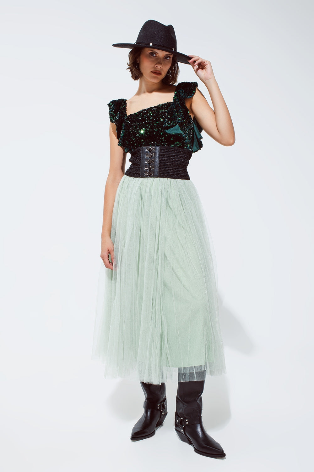 Sequin Cropped top in green with wide straps Q2store