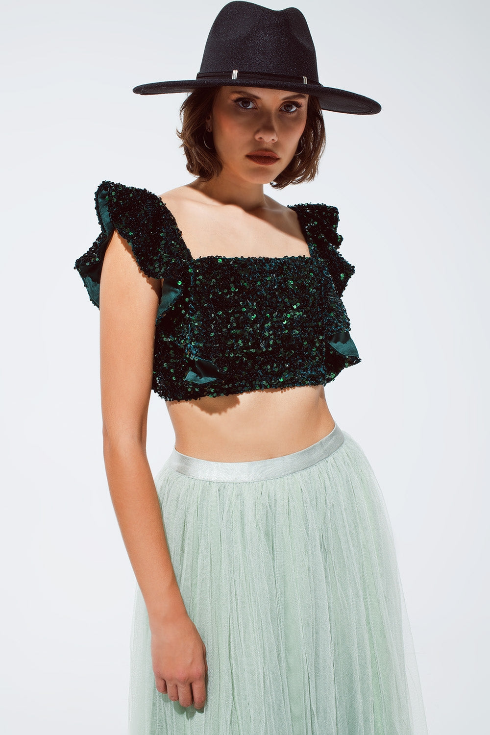 Sequin Cropped top in green with wide straps Q2store