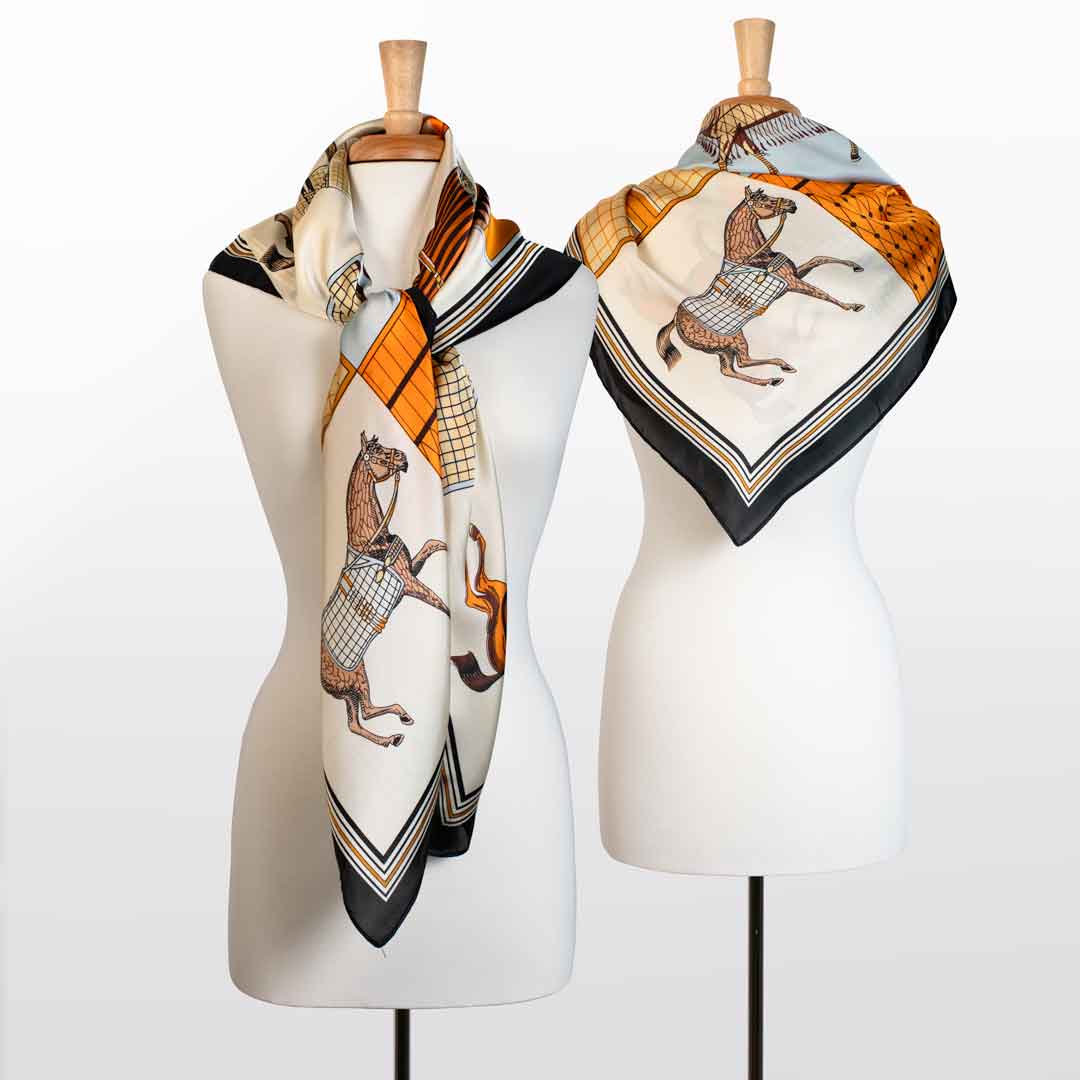Signature - Oversize Equestrian Scarf in Black Urban-Equestrian