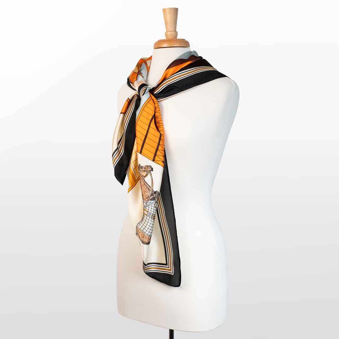 Signature - Oversize Equestrian Scarf in Black Urban-Equestrian