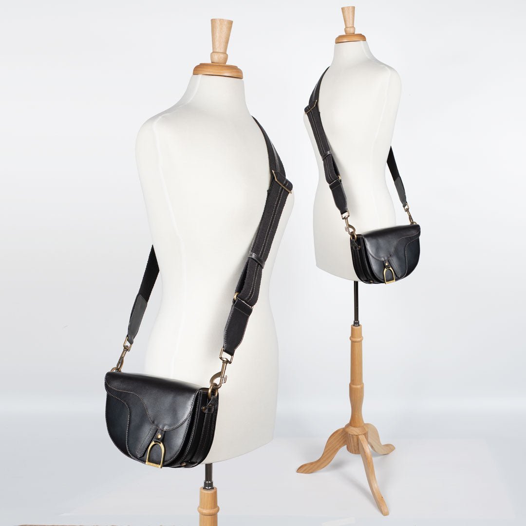 Signature Saddle Bag - Luxury Leather Handbag in Black Urban-Equestrian