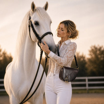 Signature Saddle Bag - Luxury Leather Handbag in Black Urban-Equestrian