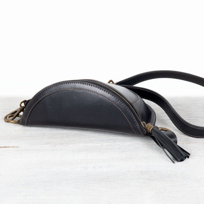 Sonoma Sling Bag in Black Urban-Equestrian
