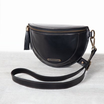 Sonoma Sling Bag in Black Urban-Equestrian