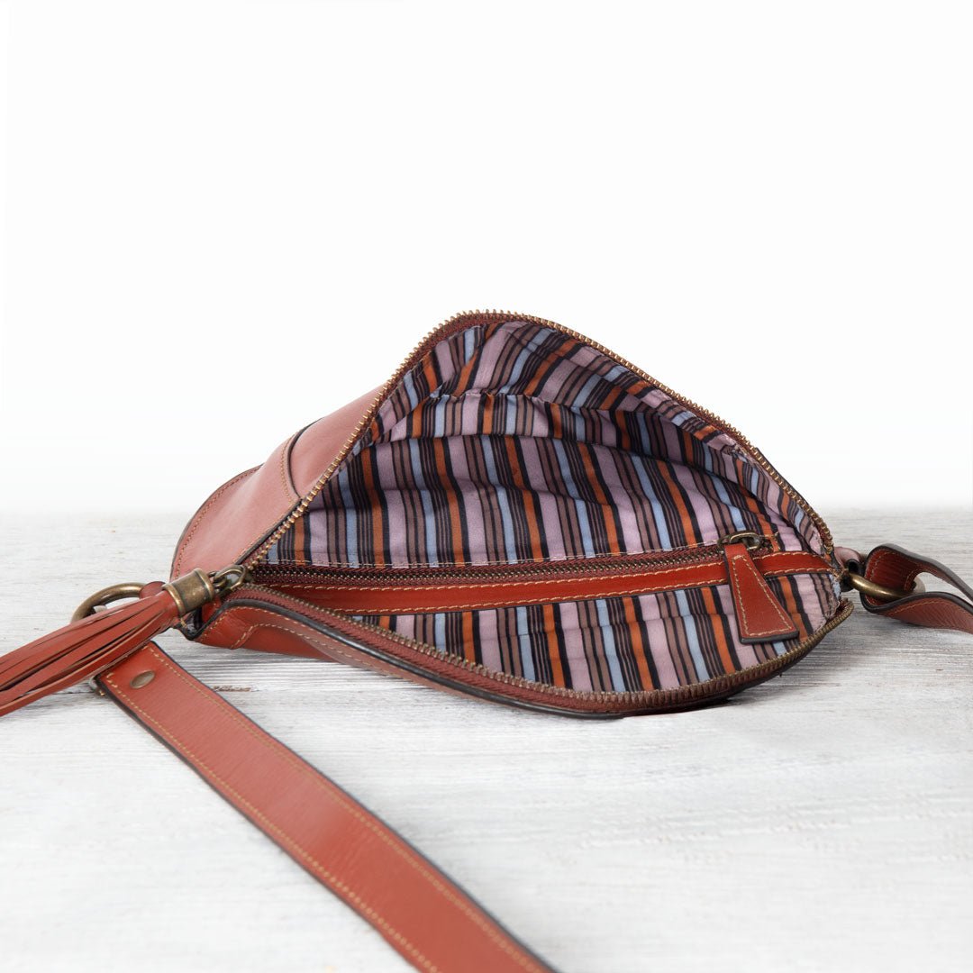 Sonoma Sling Bag in Cognac Urban-Equestrian