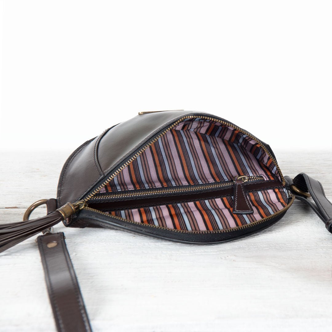 Sonoma Sling Bag in Deep Brown Urban-Equestrian