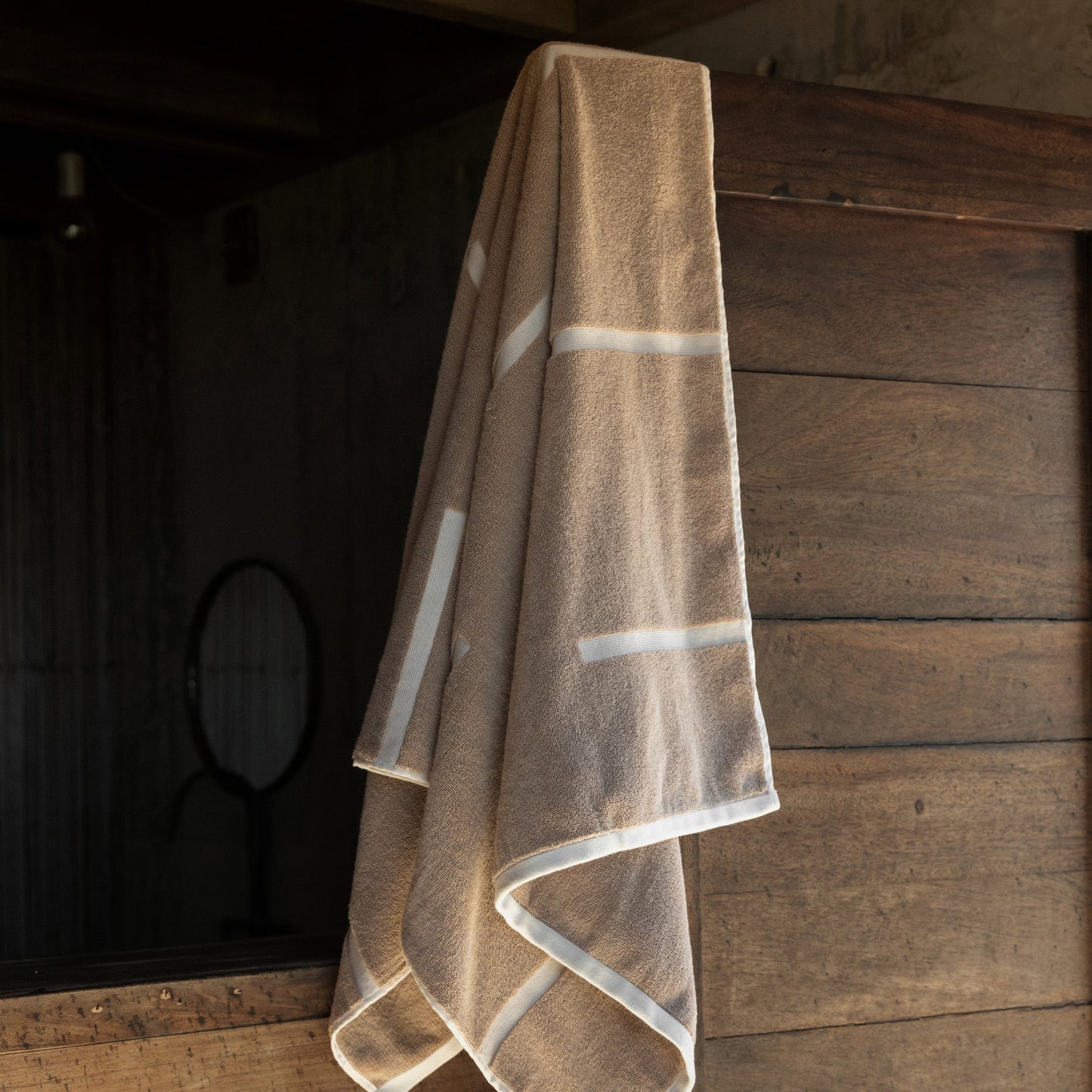 Sorrel Towels Italic