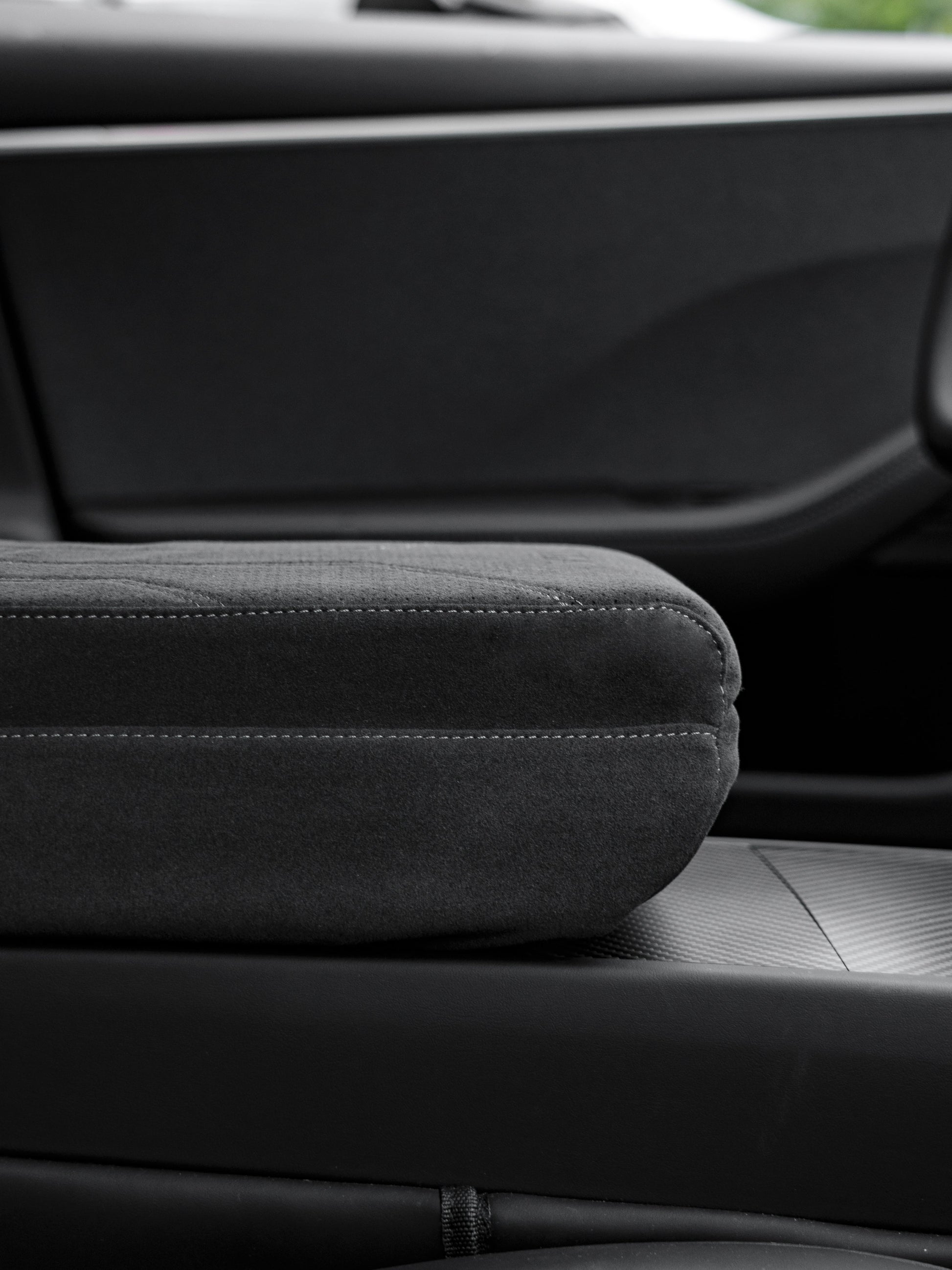 Suede Armrest Cover with Raised Pad & Tissue Box for Model Y Juniper & Model 3 Highland Tesery Official Store