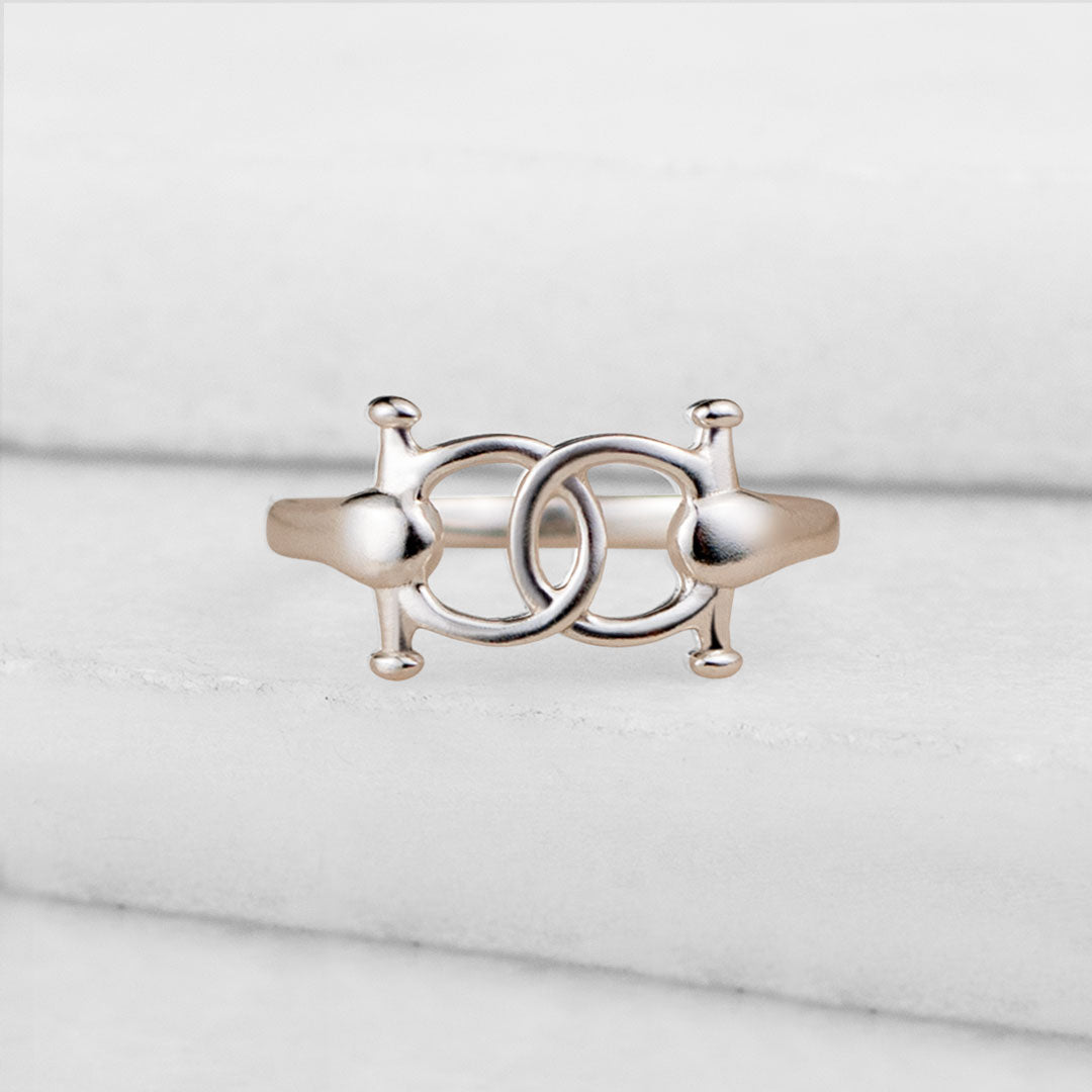Talisman - Horse Bit Equestrian Ring in Silver Urban-Equestrian
