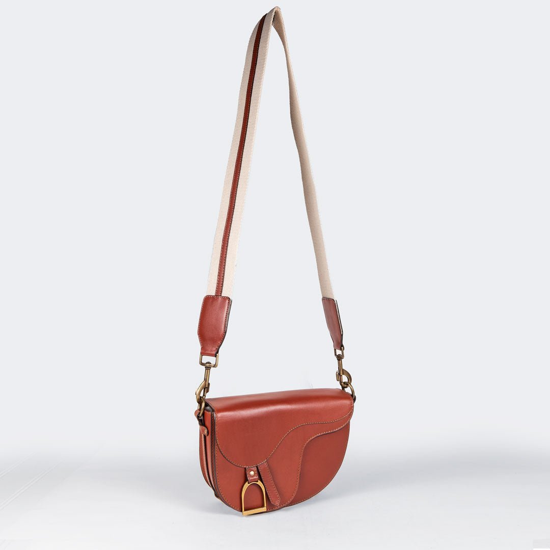 Signature Saddle Bag - Luxury Leather Handbag in Cognac Urban-Equestrian