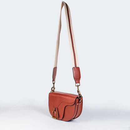 Signature Saddle Bag - Luxury Leather Handbag in Cognac Urban-Equestrian