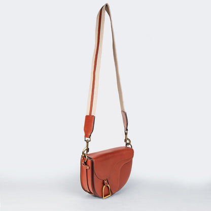 Signature Saddle Bag - Luxury Leather Handbag in Cognac Urban-Equestrian