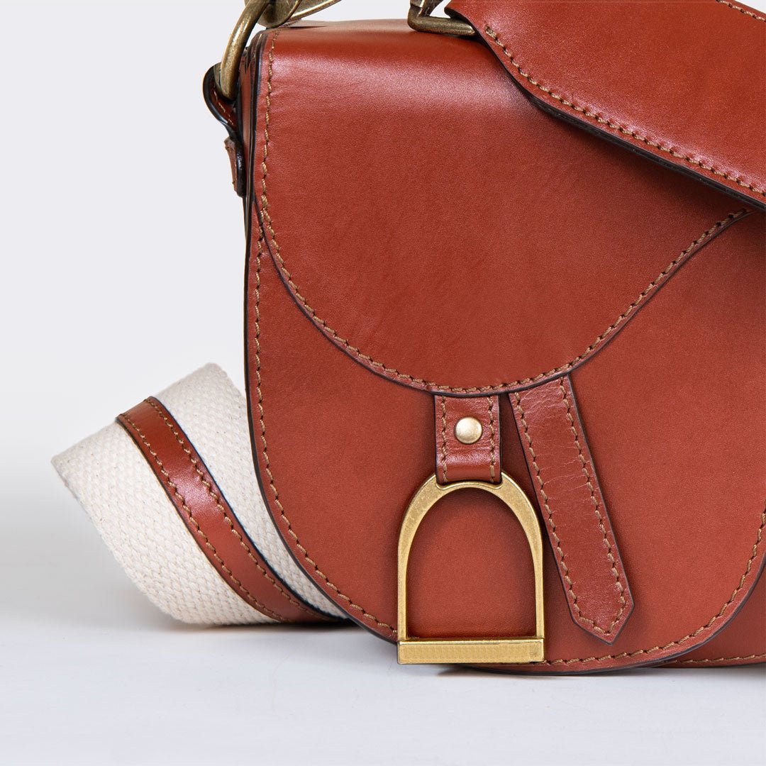 Signature Saddle Bag - Luxury Leather Handbag in Cognac Urban-Equestrian