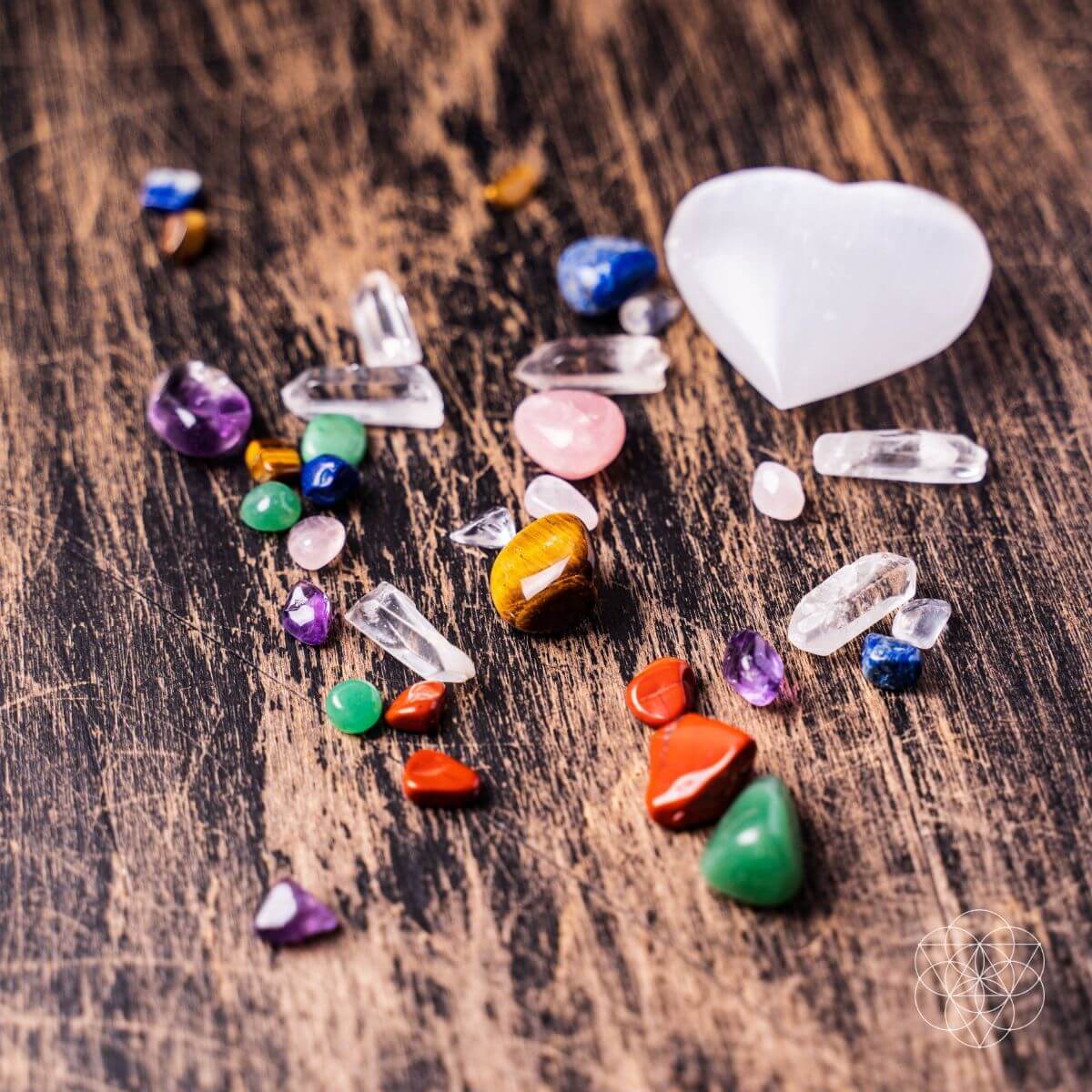 The Divination Crystal Grid Set Conscious Items