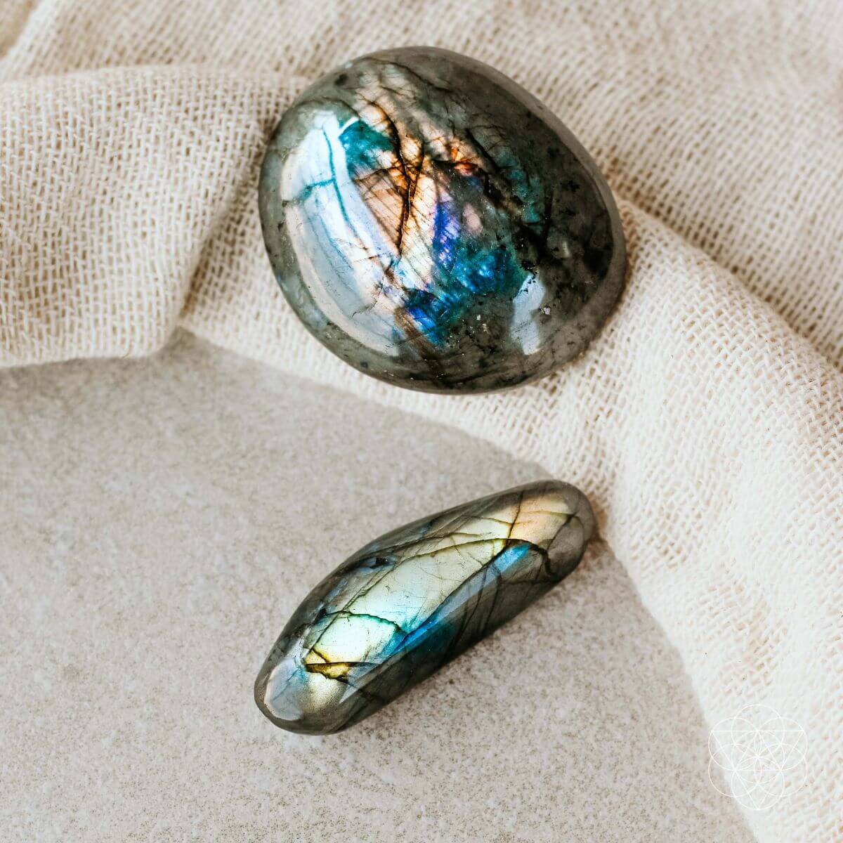 The Mind-Expanding Stone Conscious Items