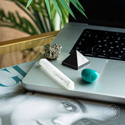 The Workspace Protection Crystal Kit Conscious Items